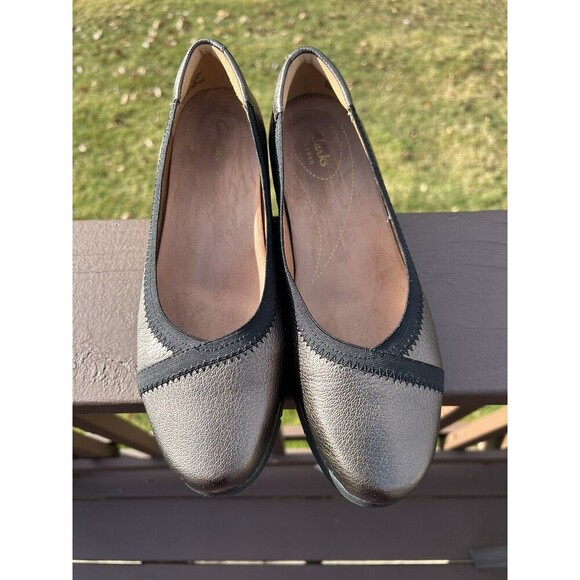 Clarks Daelyn Hill Wedge Flats in Metallic Bronze Full Grain Leather Size 7.5W - Picture 6 of 10